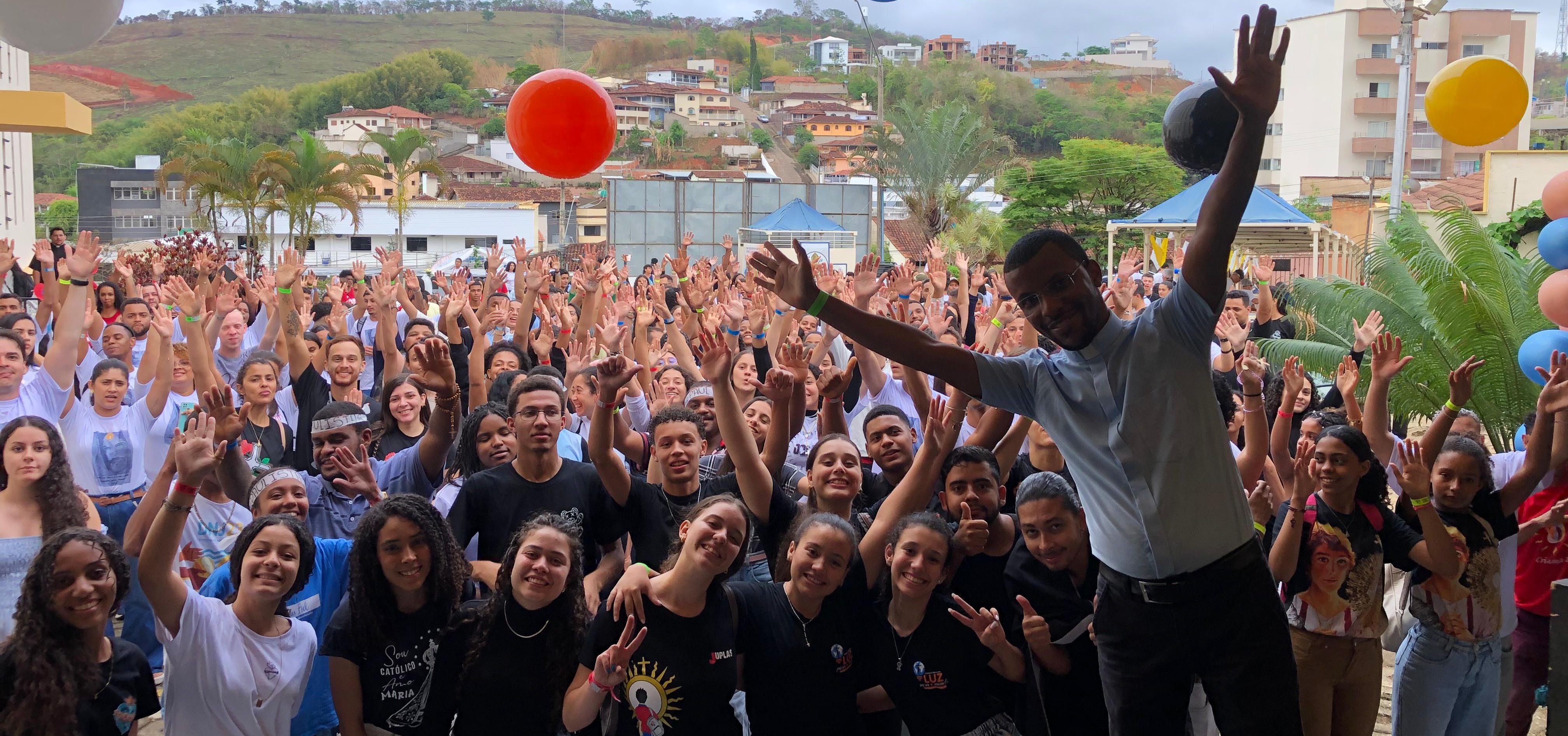 Diocese de Guanhães celebra o DNJ 2024 com tema “Juventudes na Cultura do Encontro”