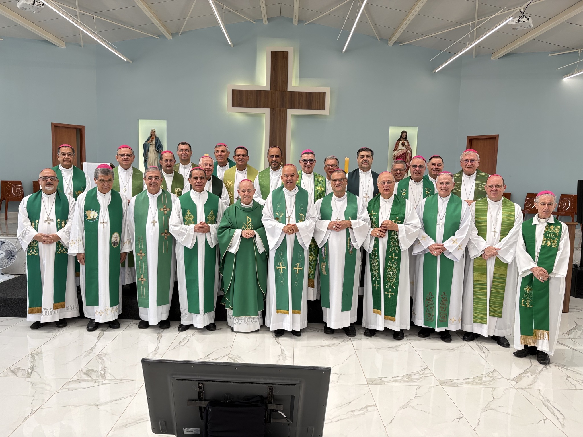Diocese de Guanhães participa de Assembleia Episcopal do Regional Leste 2 da CNBB